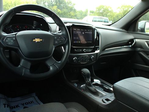 Used 2023 Chevrolet Traverse LT FWD image 24