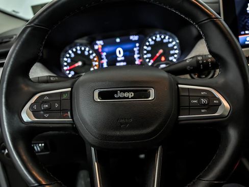 Used 2022 Jeep Compass Latitude w/ Sun and Sound Group AWD/4WD image 20