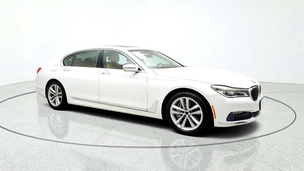 Used 2016 BMW 750i xDrive AWD/4WD image 3