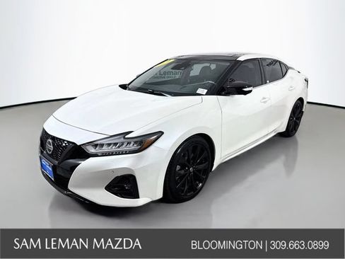 Used 2021 Nissan Maxima SR w/ Sport Mat Group FWD image 3