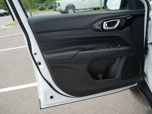 New 2026 Jeep Compass Latitude AWD/4WD image 12