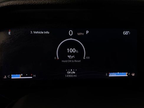 Used 2025 Jeep Grand Cherokee Altitude image 15