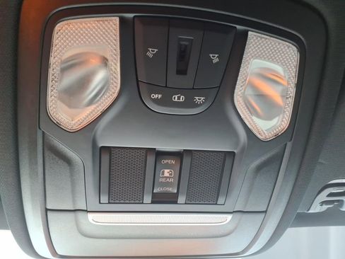 Used 2021 RAM 1500 Big Horn image 26