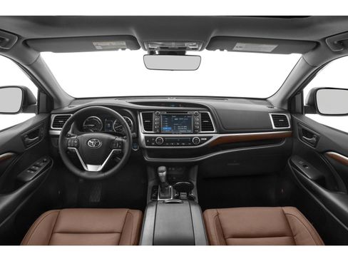 Used 2019 Toyota Highlander XLE AWD/4WD image 5