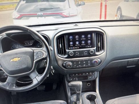 Used 2020 Chevrolet Colorado Z71 image 8