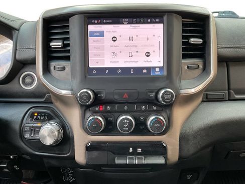 Used 2022 RAM 1500 Laramie AWD/4WD image 12