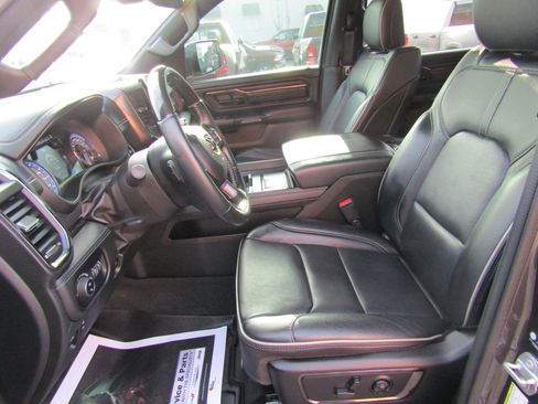 Used 2022 RAM 1500 Limited w/ Off Road Group image 14