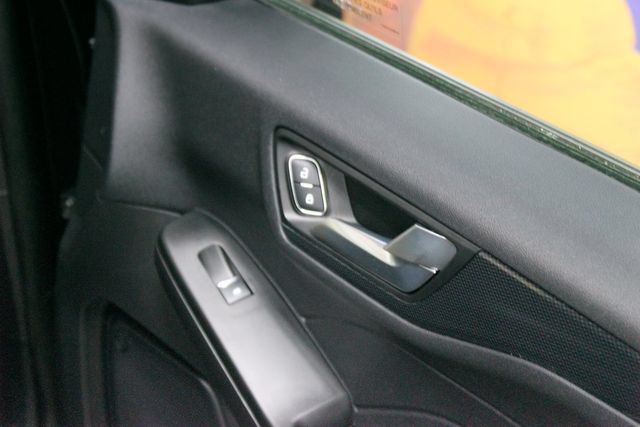 Used 2025 Ford Escape ST-Line AWD/4WD image 11