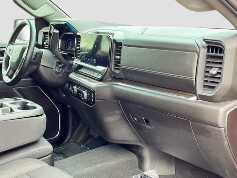 Used 2023 Chevrolet Silverado 1500 LT AWD/4WD image 29