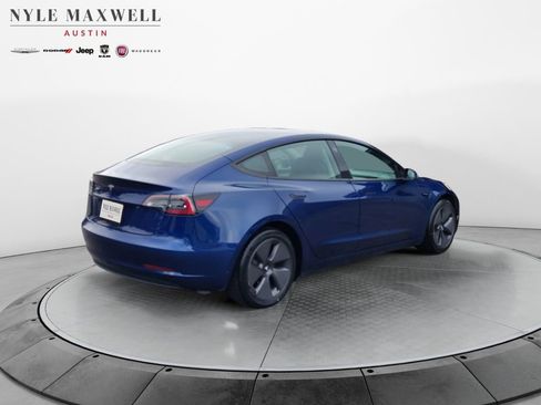 Used 2023 Tesla Model 3 Standard Range image 15