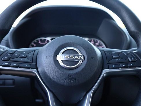 New 2025 Nissan Sentra SV image 9