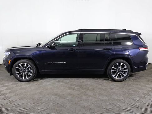 Used 2024 Jeep Grand Cherokee L Overland w/ Advanced Protech Group III AWD/4WD image 22