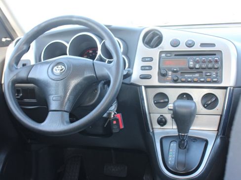 Used 2004 Toyota Matrix image 21