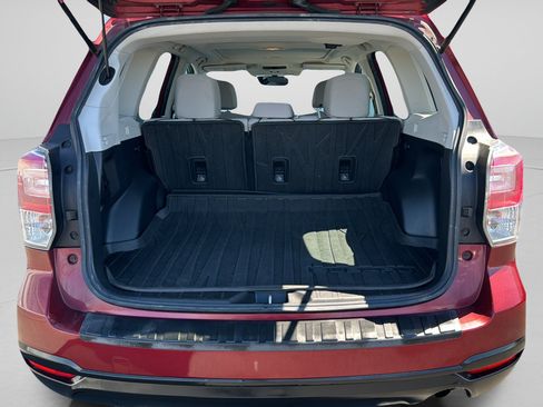 Used 2017 Subaru Forester 2.5i Premium AWD/4WD image 31