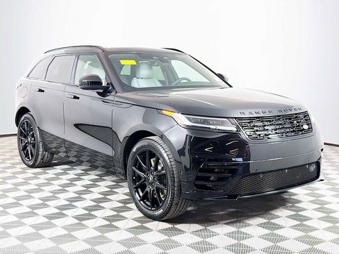 New 2026 Land Rover Range Rover Velar Dynamic SE image 3
