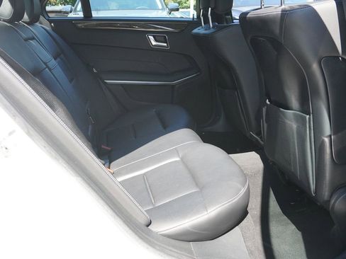 Used 2015 Mercedes-Benz E 350 4MATIC Sedan image 32