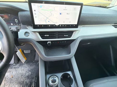 New 2026 Ford Explorer Active w/ Active Comfort Package image 28