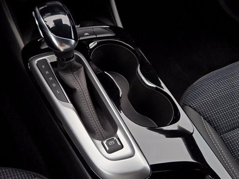 New 2026 Buick Envista Sport Touring FWD image 11