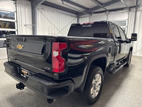 Used 2022 Chevrolet Silverado 2500 LTZ w/ Z71 Chrome Sport Edition AWD/4WD image 23