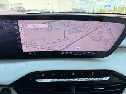 New 2026 Buick Enclave Avenir w/ Super Cruise Package FWD image 12