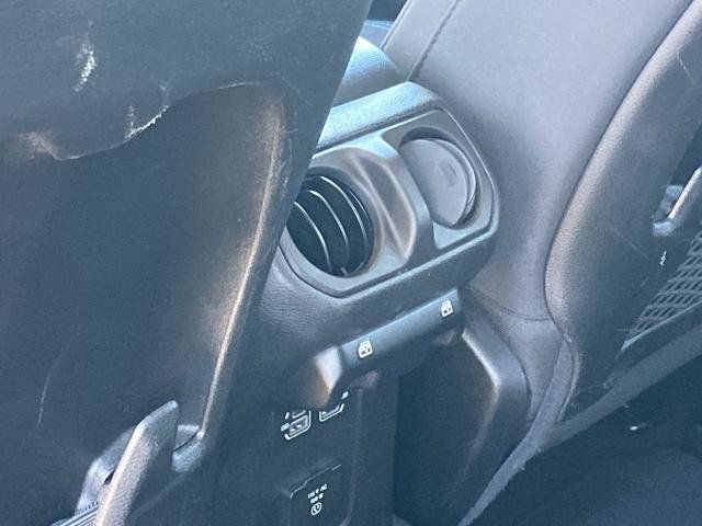 Used 2024 Jeep Wrangler Unlimited Rubicon 4xe AWD/4WD image 16