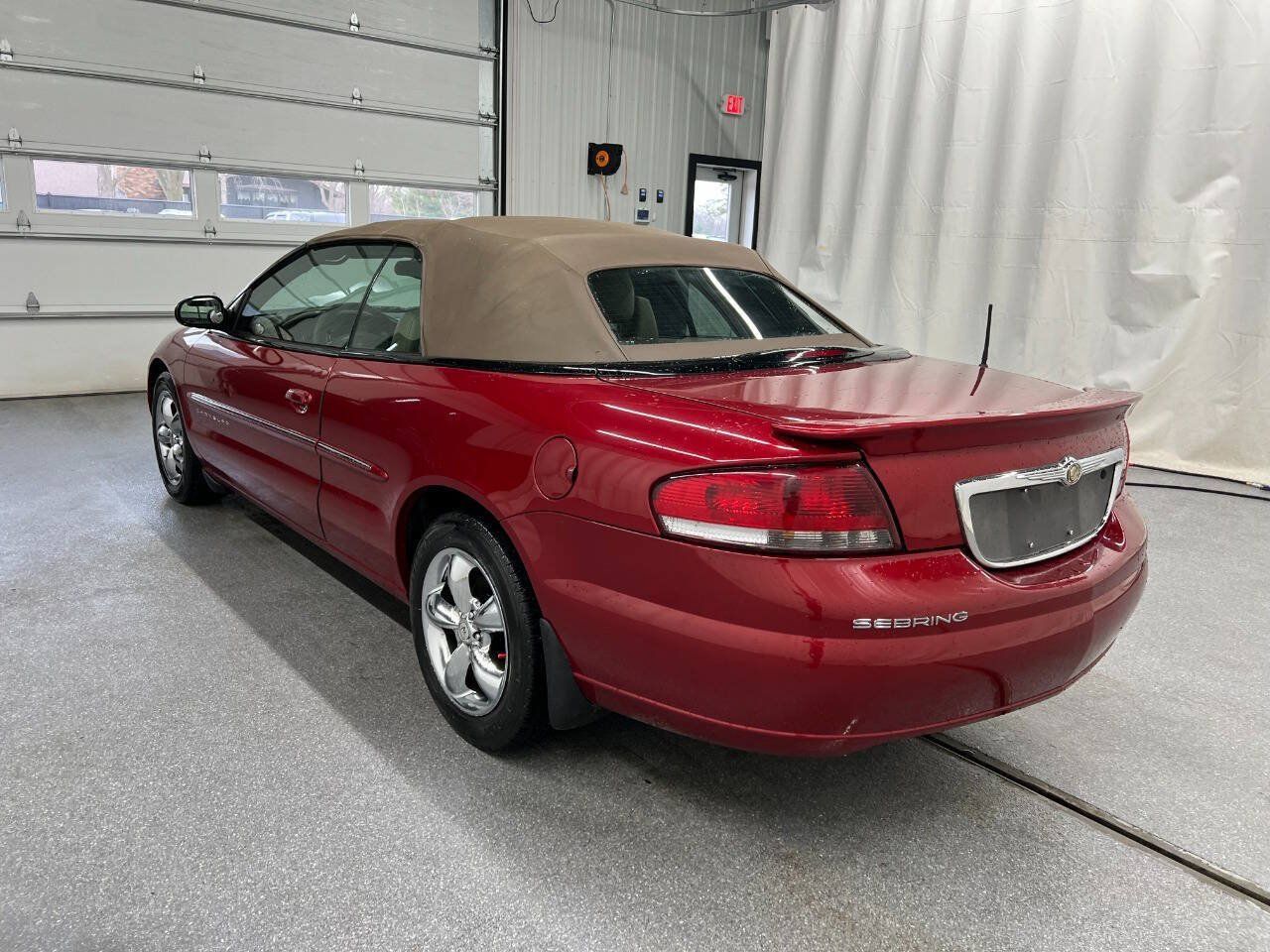 Used 2001 Chrysler Sebring LXi FWD image 6