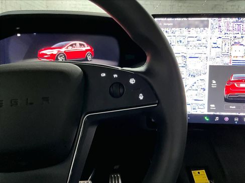 Used 2024 Tesla Model X image 21