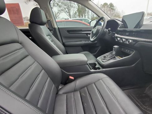 Used 2025 Honda CR-V EX-L image 4