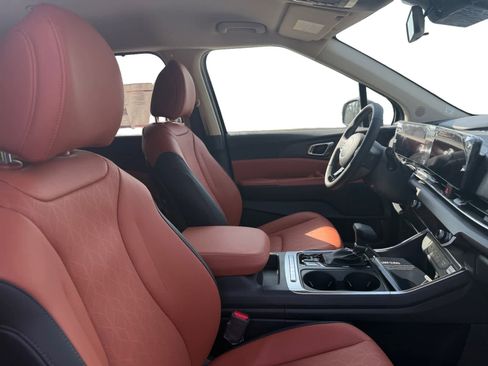 New 2026 Kia Carnival EX image 15