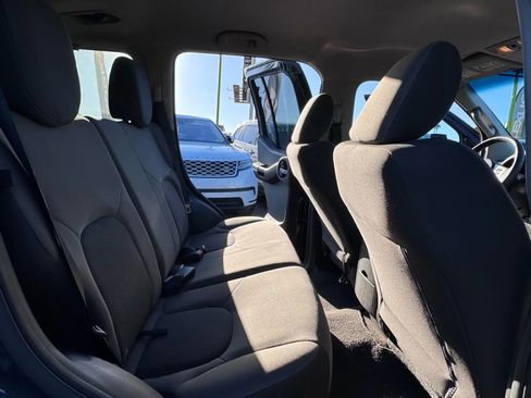 Used 2013 Nissan Xterra S w/ Value Package image 15