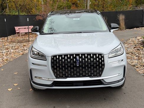 New 2026 Lincoln Corsair Grand Touring image 8