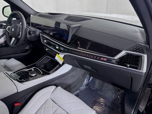 New 2026 BMW X5 xDrive40i w/ M Sport Package image 29