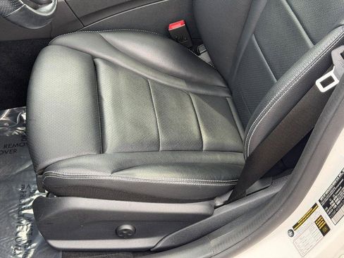 Used 2017 Mercedes-Benz C 300 4MATIC Sedan image 23