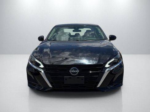Used 2023 Nissan Altima 2.5 SL FWD image 2