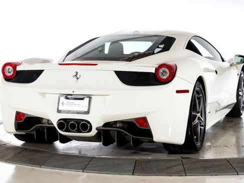 Used 2012 Ferrari 458 Italia Coupe image 11