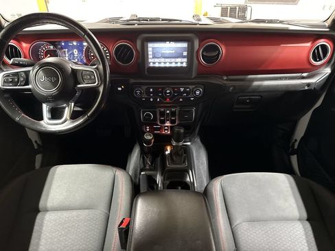 Used 2021 Jeep Gladiator Rubicon AWD/4WD image 10