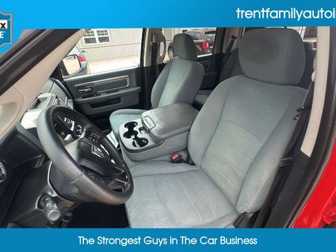 Used 2019 RAM 1500 Classic SLT image 24