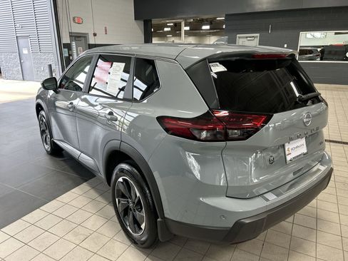 Certified 2026 Nissan Rogue SV w/ Cold Weather Package AWD/4WD image 38