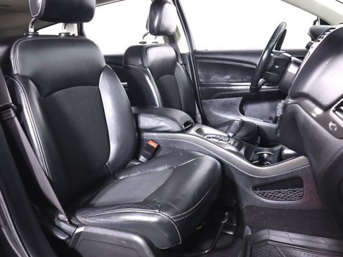 Used 2019 Dodge Journey Crossroad w/ Driver Convenience Group AWD/4WD image 37