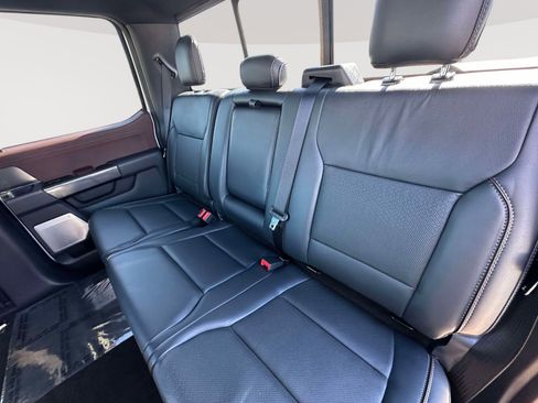 Used 2021 Ford F150 Lariat w/ Equipment Group 502A High image 33