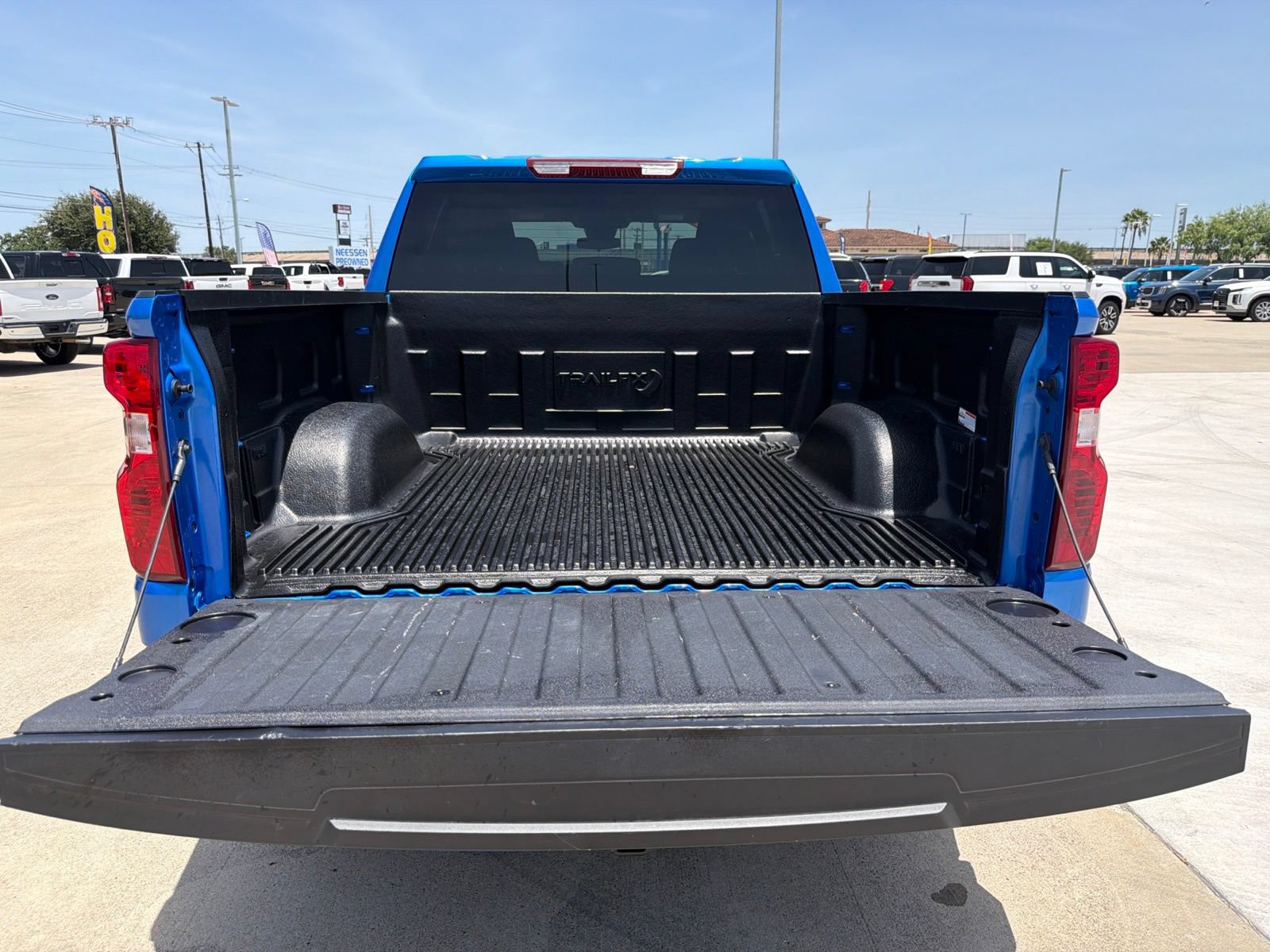 Used 2025 Chevrolet Silverado 1500 Custom RWD image 13