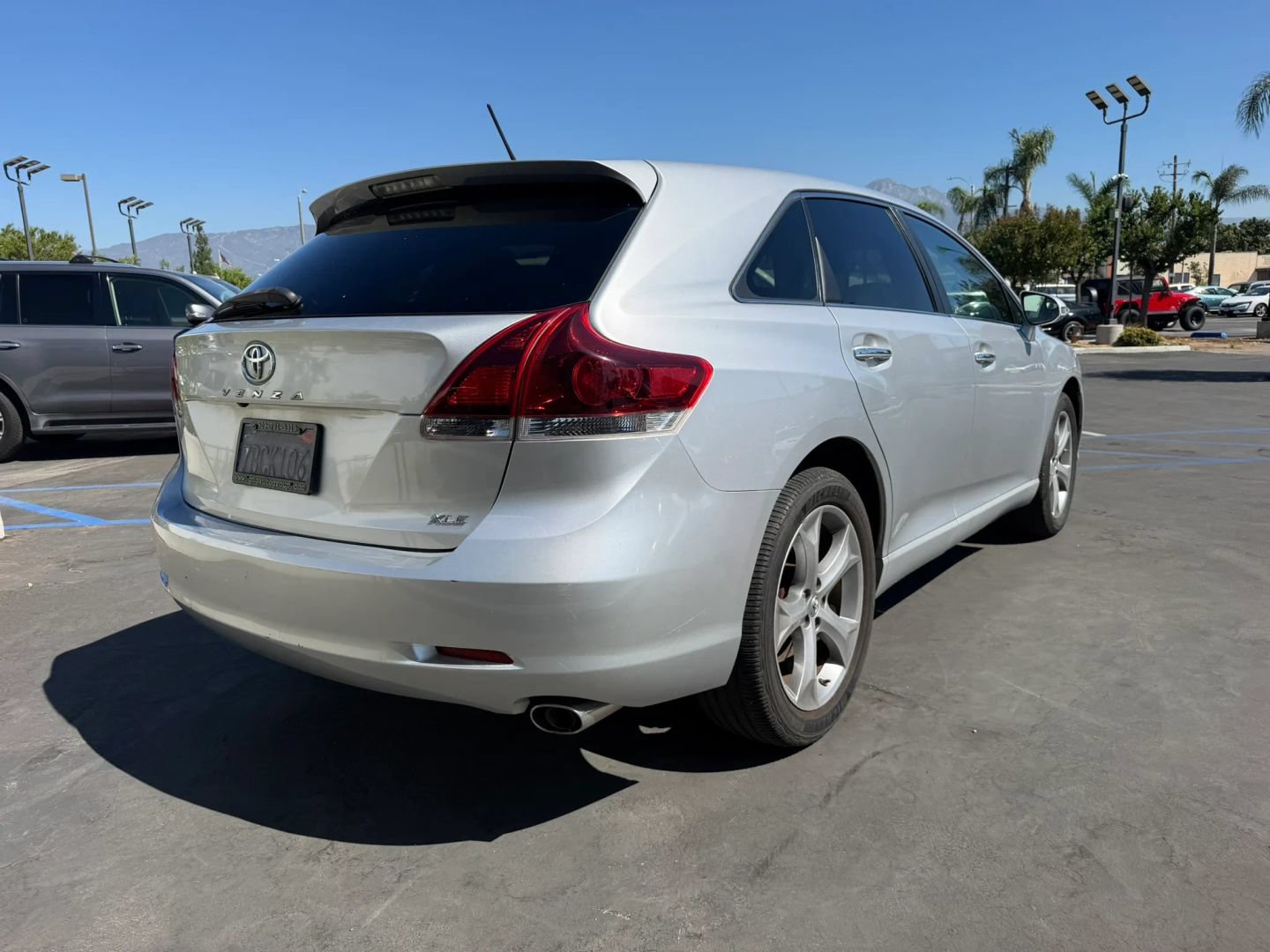 Used 2013 Toyota Venza XLE w/ XLE Premium Pkg FWD image 6