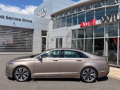 Used 2020 Lincoln MKZ Reserve w/ Elements Package AWD/4WD image 3