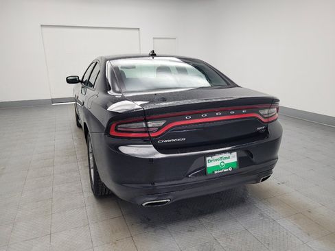 Used 2017 Dodge Charger SXT image 6