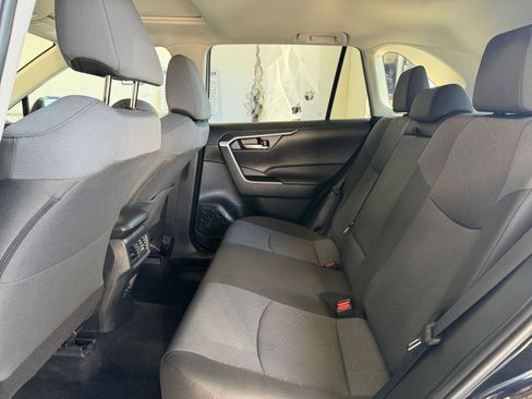 Used 2025 Toyota RAV4 XLE image 25