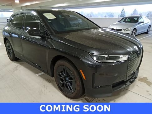 Used 2023 BMW iX xDrive50 w/ Convenience Package image 4