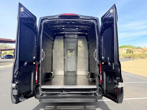 Used 2019 Ford Transit 250 148 High Roof Extended RWD image 5