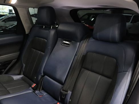 Used 2020 Land Rover Range Rover Sport HST image 16