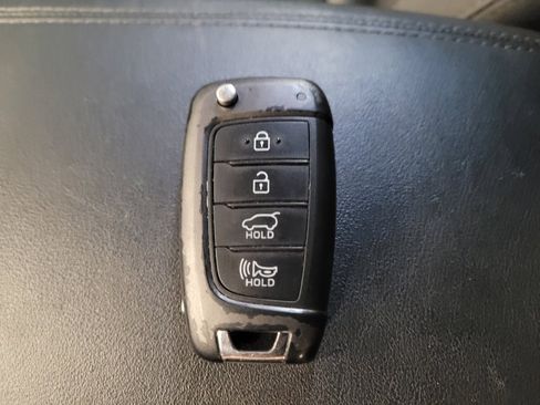 Used 2019 Hyundai Santa Fe SE FWD image 32