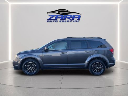 Used 2017 Dodge Journey SE w/ Flexible Seating Group FWD image 4